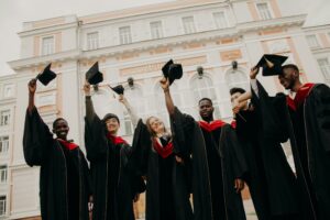 Read more about the article Studiranje u inozemstvu: vodič za roditelje (kako podržati dijete – i ostati mirni)