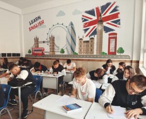 Read more about the article Saznajte što znače razine A1 – C1 te kako u Angli pratimo stvarni napredak polaznika